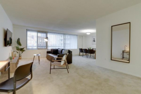 Luxury Living at Crystal City's Condo